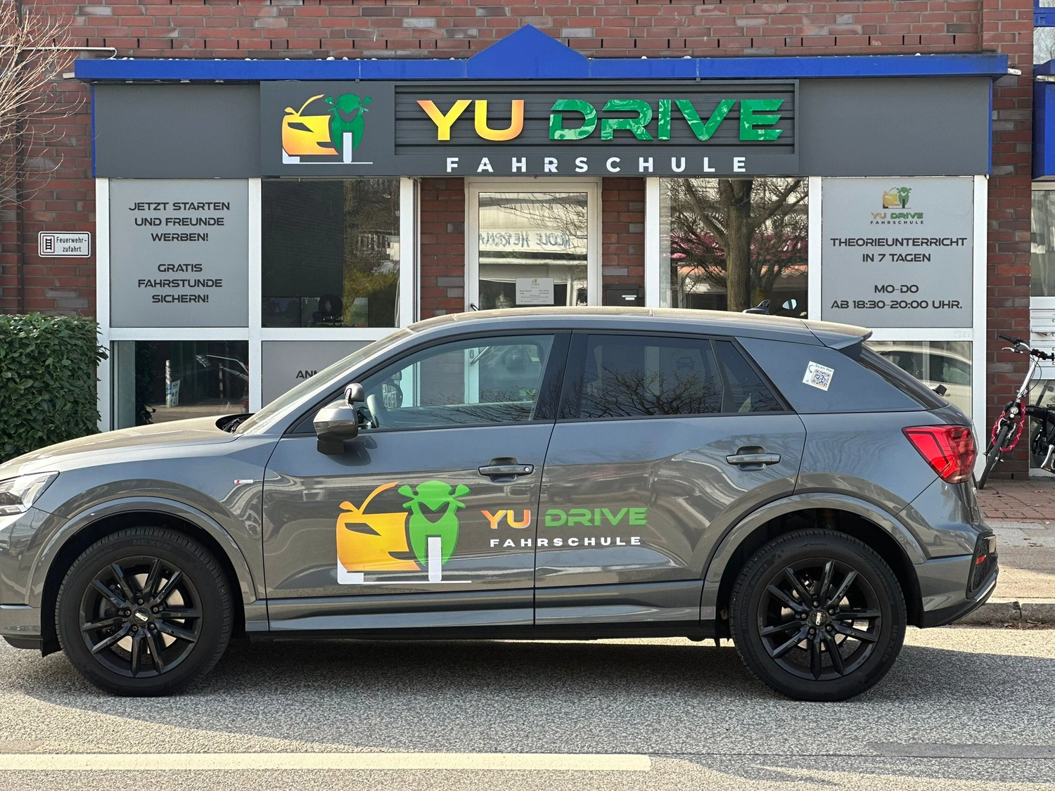 Fahrschulauto von Yu Drive